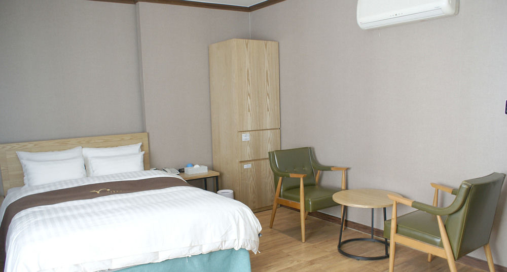 Y Ocean Hotel Йосу Екстериор снимка