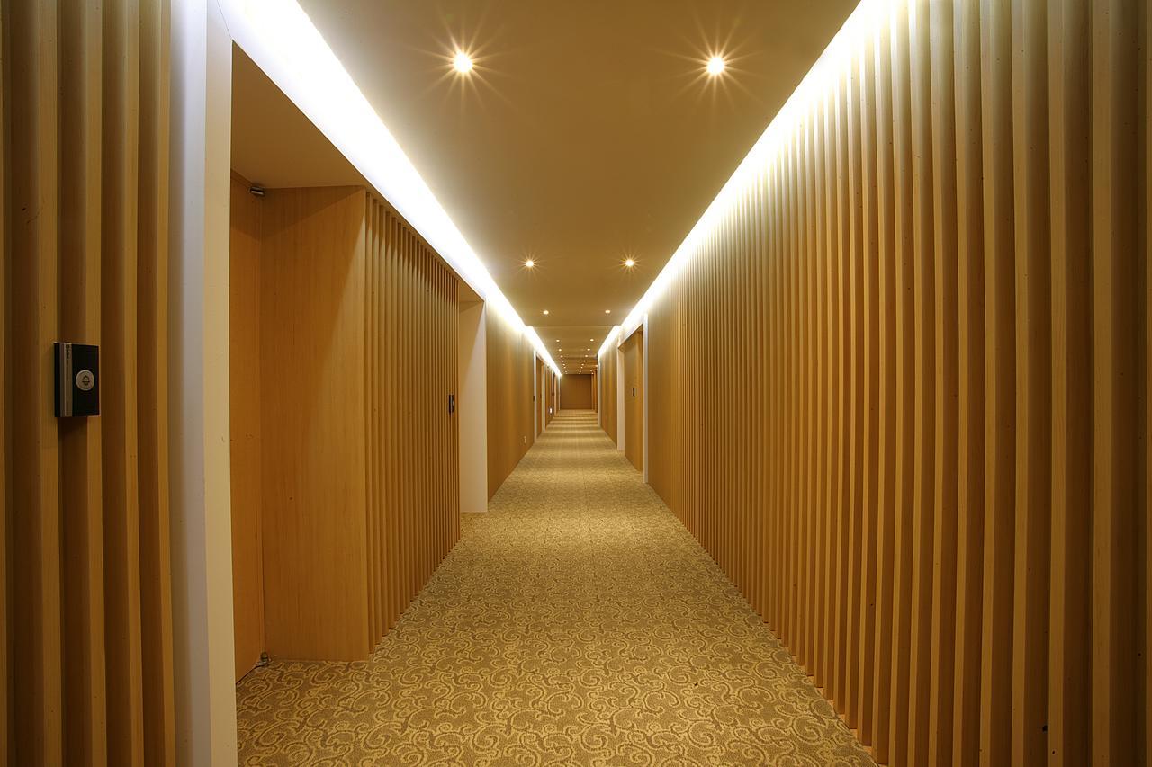 Y Ocean Hotel Йосу Екстериор снимка