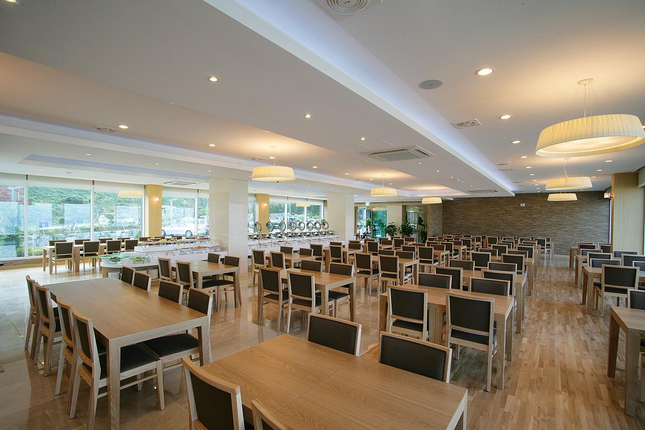 Y Ocean Hotel Йосу Екстериор снимка