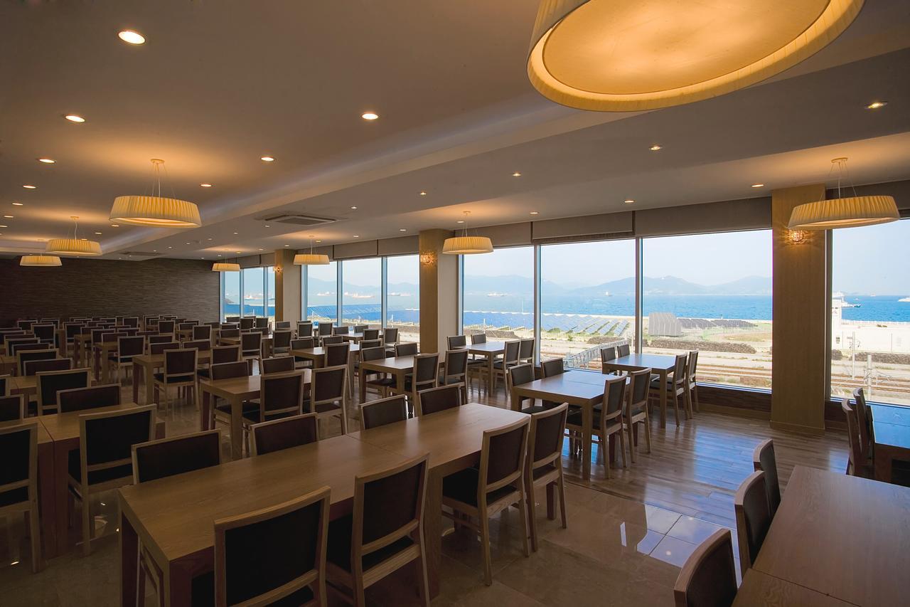 Y Ocean Hotel Йосу Екстериор снимка