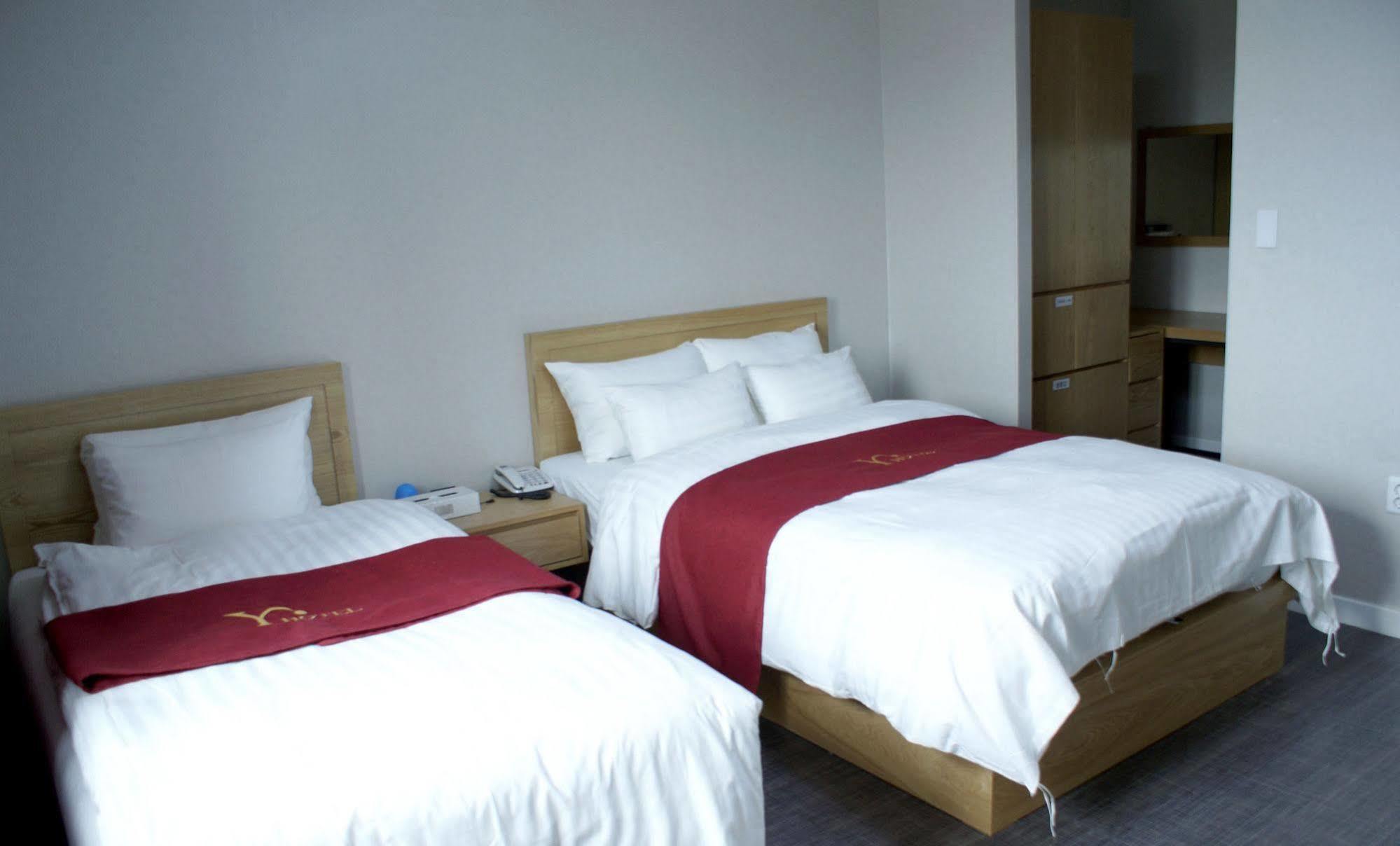 Y Ocean Hotel Йосу Екстериор снимка