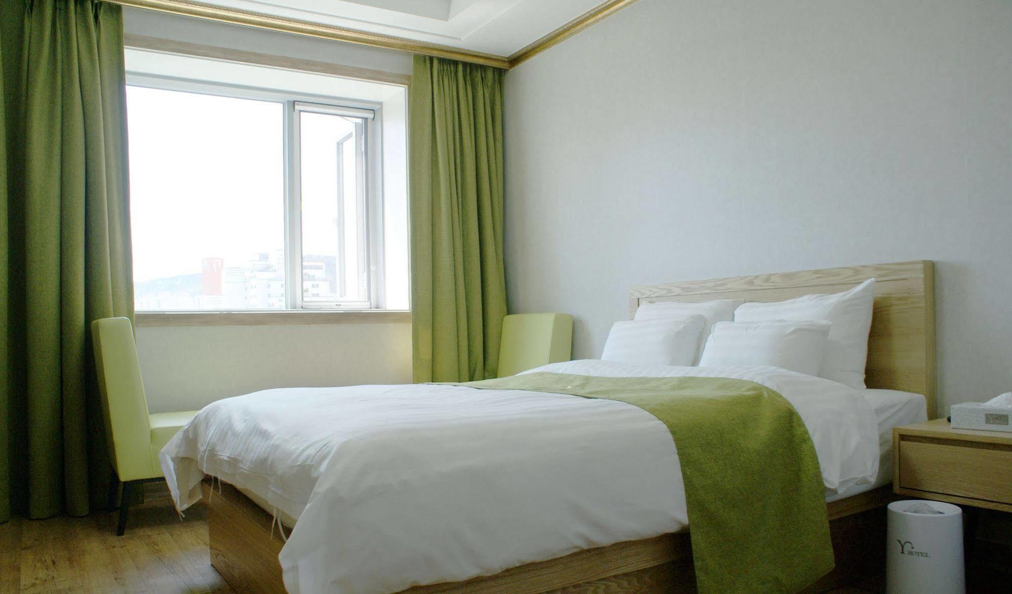 Y Ocean Hotel Йосу Екстериор снимка